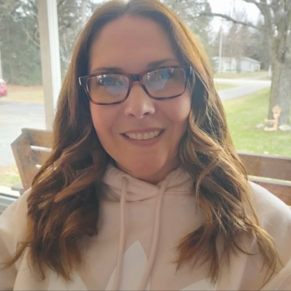 Meet your Posher, Clarissa